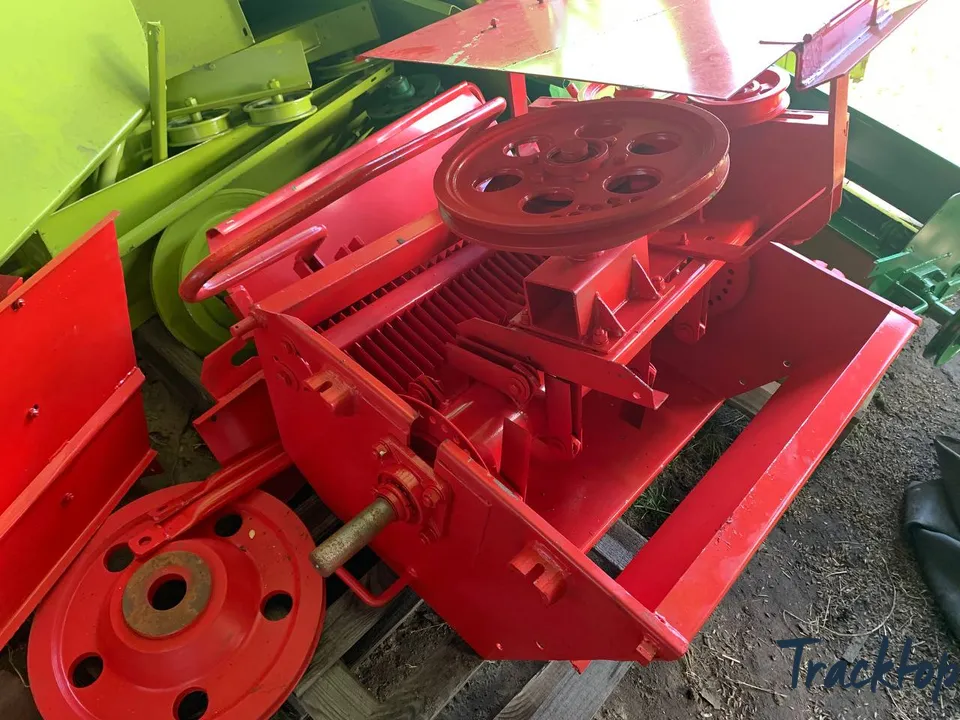 Січкарня Massey Ferguson 186,187,206,240,307,440